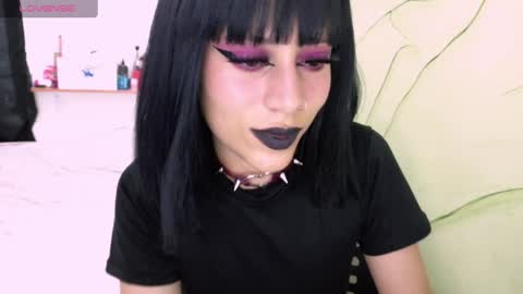 Cait online show from April 2, 3:47 am