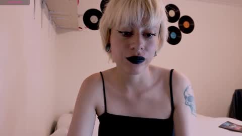 Cait online show from November 15, 3:30 am