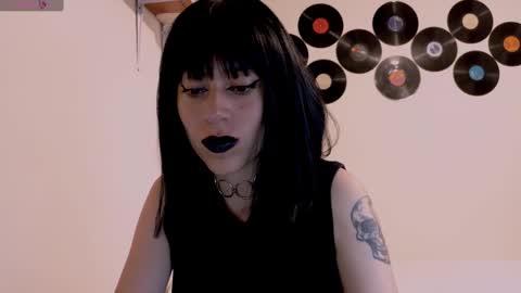 Cait online show from October 7, 1:56 am