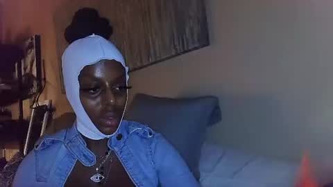 Amber White online show from January 8, 3:01 am