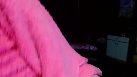 SHENA  online show from April 4, 2:02 pm