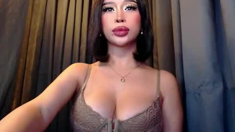 TAM THE GODDESS online show from September 24, 1:29 pm