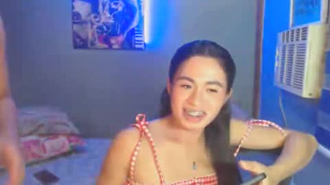 KATH DONT FORGET TO FOLLOW ME online show from April 25, 5:32 pm