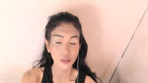 Snapshot of tsmanika chatting on January 12, 11:07 am MA NI KA online show from January 12, 11:07 am