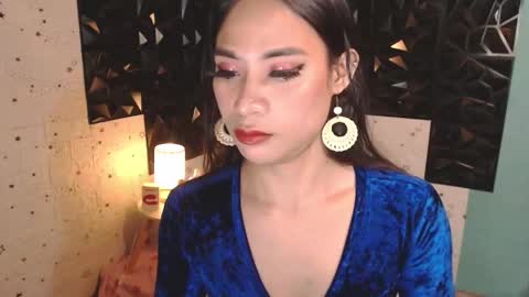 YOUR DREAMGIRL KHIM online show from December 1, 4:32 pm