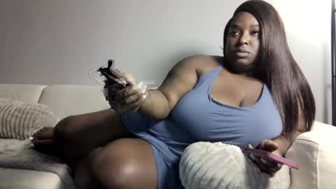 tsunamiiibee online show from October 1, 7:24 pm