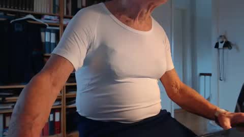 FINN but call me NANNA online show from February 27, 10:44 am