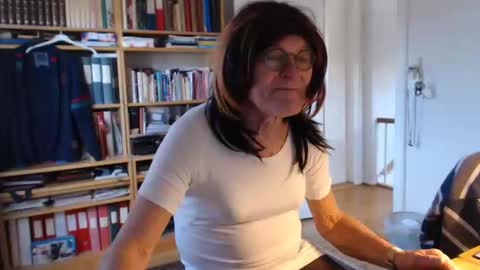 FINN but call me NANNA online show from March 1, 3:05 pm