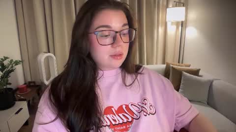 Ariana online show from July 3, 9:41 pm
