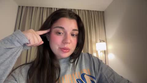 Ariana online show from July 20, 8:10 pm