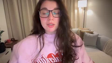 Ariana online show from July 30, 8:09 pm