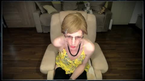 Clementine online show from November 5, 12:51 pm