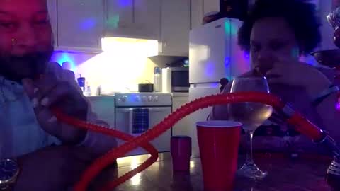 Twin and Lea online show from January 19, 9:45 pm