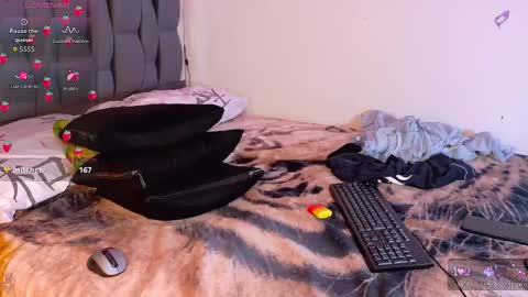 Snapshot of twink_daren chatting on September 16, 7:06 pm Mr Daren online show from September 16, 7:06 pm