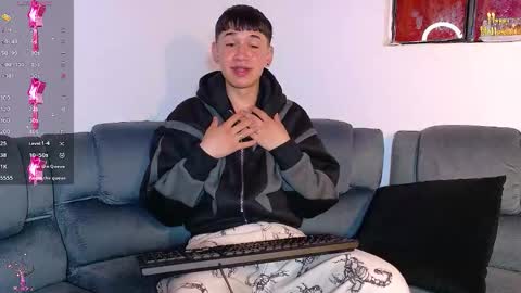 Snapshot of twink_daren chatting on October 20, 6:24 pm Mr Daren online show from October 20, 6:24 pm