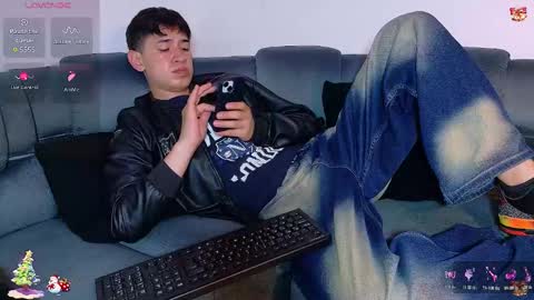 Mr Daren online show from December 17, 8:48 pm