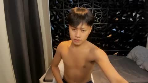 twink_mistingtrevor online show from July 7, 1:26 pm