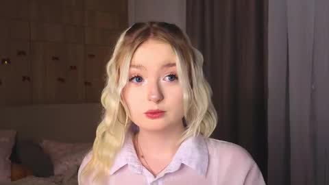 twinklefluff online show from January 16, 4:05 pm