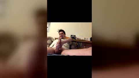 TwinkyMcgee online show from November 26, 8:00 am