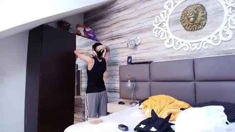 twinslovers_ online show from May 24, 4:09 am