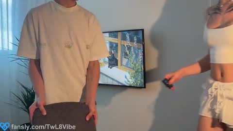 Molly and Nick online show from February 9, 4:54 pm