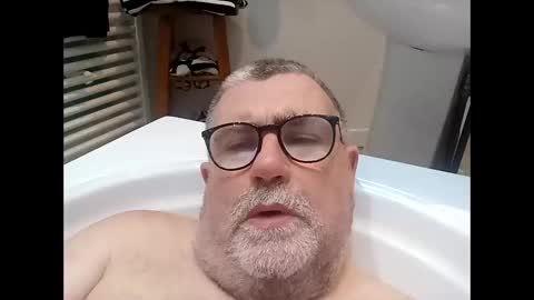 twohats2810 online show from January 8, 7:31 pm