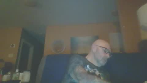 twstone online show from December 2, 4:35 am