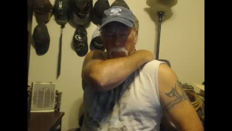 txlobo60 online show from April 27, 11:57 pm