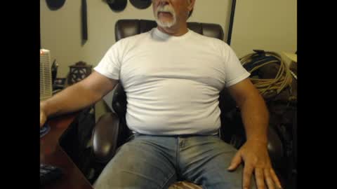 txlobo60 online show from April 30, 12:04 am