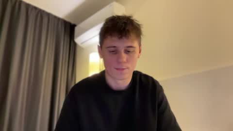 Snapshot of tyler_garrner chatting on October 19, 8:46 pm tyler_garrner online show from October 19, 8:46 pm