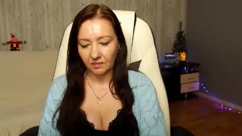 tyramories online show from December 21, 1:42 pm