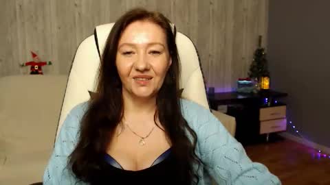 tyramories online show from December 19, 12:23 pm