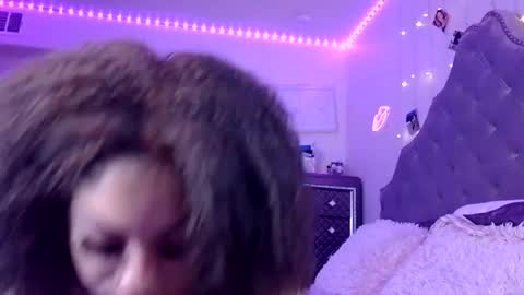 urbabyygirl online show from March 7, 1:51 pm