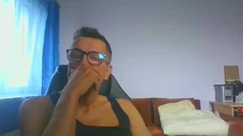 ulmeni4 online show from November 14, 9:00 am