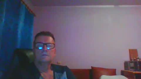 Snapshot of ulmeni4 chatting on December 7, 7:05 pm ulmeni4 online show from December 7, 7:05 pm