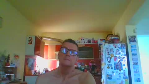ulmeni7 online show from June 24, 7:04 am