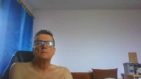 ulmeni7 online show from July 3, 11:26 am