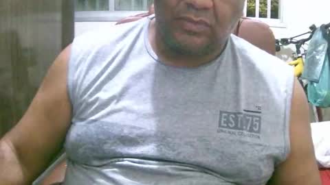 ulmo_br online show from December 13, 10:38 pm