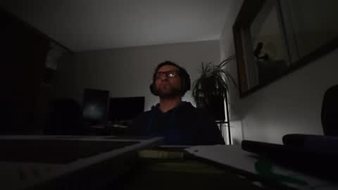 ultratoaster online show from April 24, 7:10 am