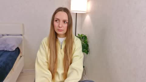 Emily online show from March 23, 7:13 am