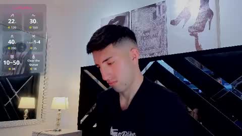 un_sluttyy online show from June 11, 7:12 pm
