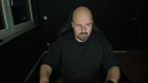 Uncle Bear online show from October 31, 5:35 pm