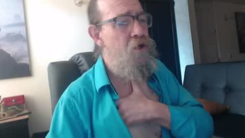 Uncle Hottie online show from July 2, 3:28 pm