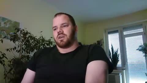 Uncut Strong online show from April 3, 3:30 pm