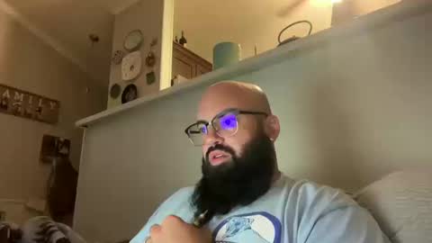 uncutbeard129840 online show from October 11, 3:11 am