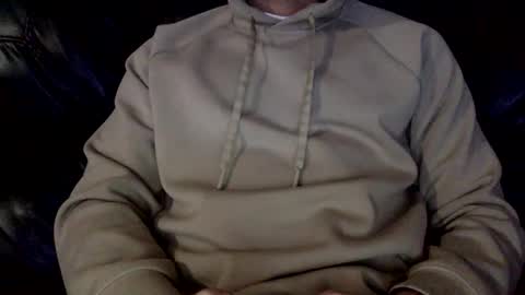 Snapshot of uncutone2345 chatting on November 1, 5:50 am uncutone2345 online show from November 1, 5:50 am