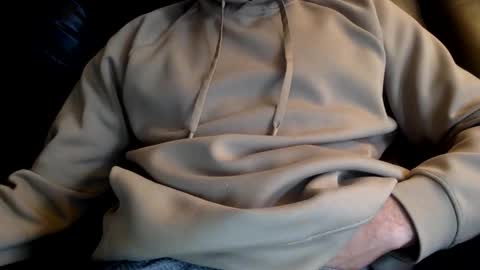 Snapshot of uncutone2345 chatting on October 26, 9:25 pm uncutone2345 online show from October 26, 9:25 pm