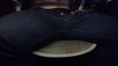 Under the desk online show from February 11, 3:05 pm