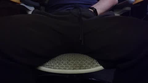 Under the desk online show from February 22, 9:17 pm