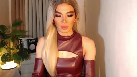 Miss Andrea online show from October 7, 5:42 pm